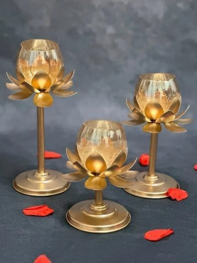 Lotus Standing Glass Tea Light Holder – Set of 3
