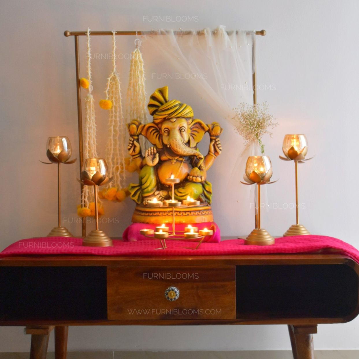Lotus Standing Glass Tea Light Holder – Set of 3
